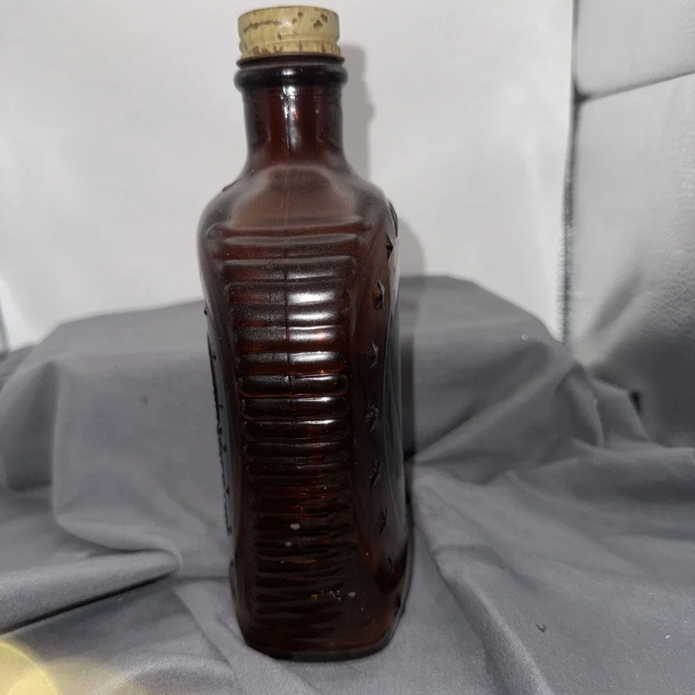 Vintage Log Cabin Maple Syrup 1776/1976 Bicentennial Brown Bottle With Eagle